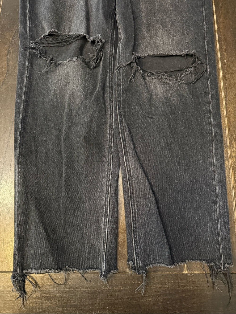 American Eagle Outfitters Strigid Womens Black Distressed Straight Jeans Size 10 - Picture 5 of 8